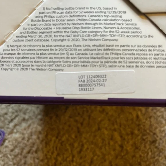 Philips Avent Newborn Gift Set - Natural Feeding w/ 2pk Soothie Pacifier - Picture 3 of 8